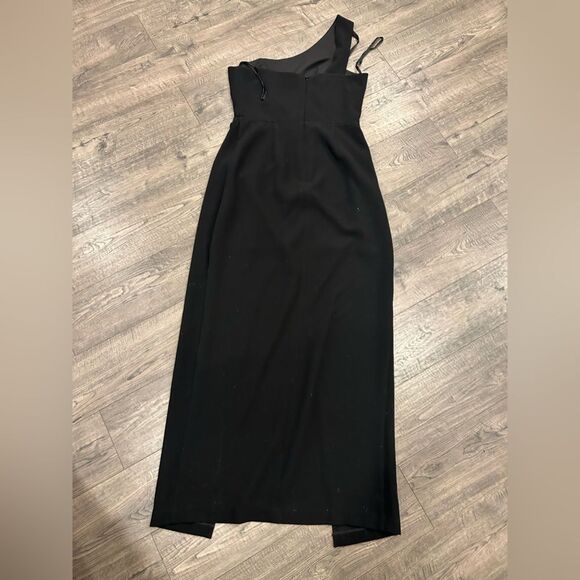 BCBGMAXAZRIA  Black One Shoulder Cut Out Front Slit Dress - Picture 4 of 6